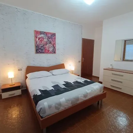 Lupita Dormelletto
