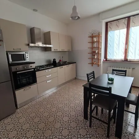 Lupita Bed & Breakfast Dormelletto